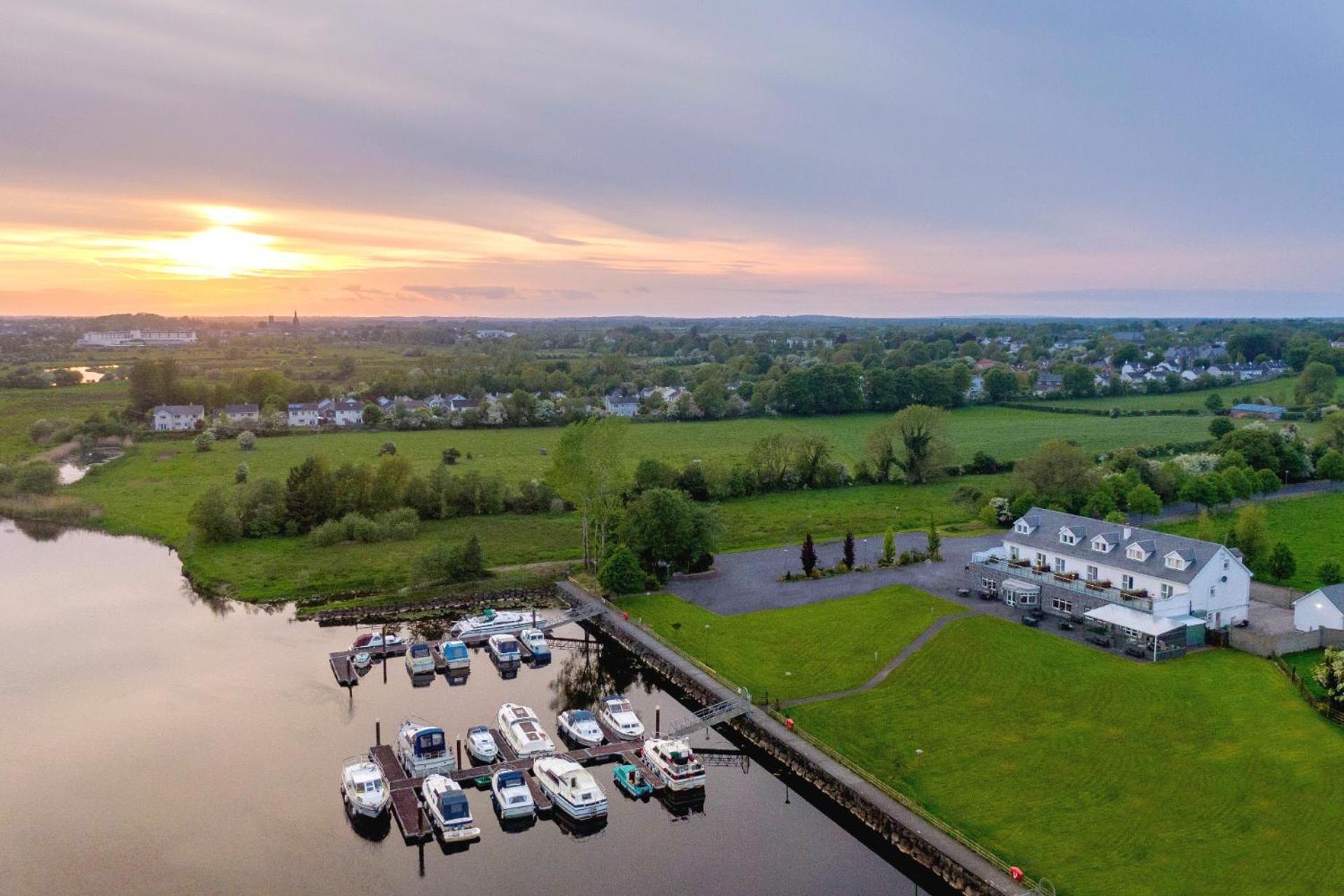 Moycarn Lodge & Marina Ballinasloe Luaran gambar