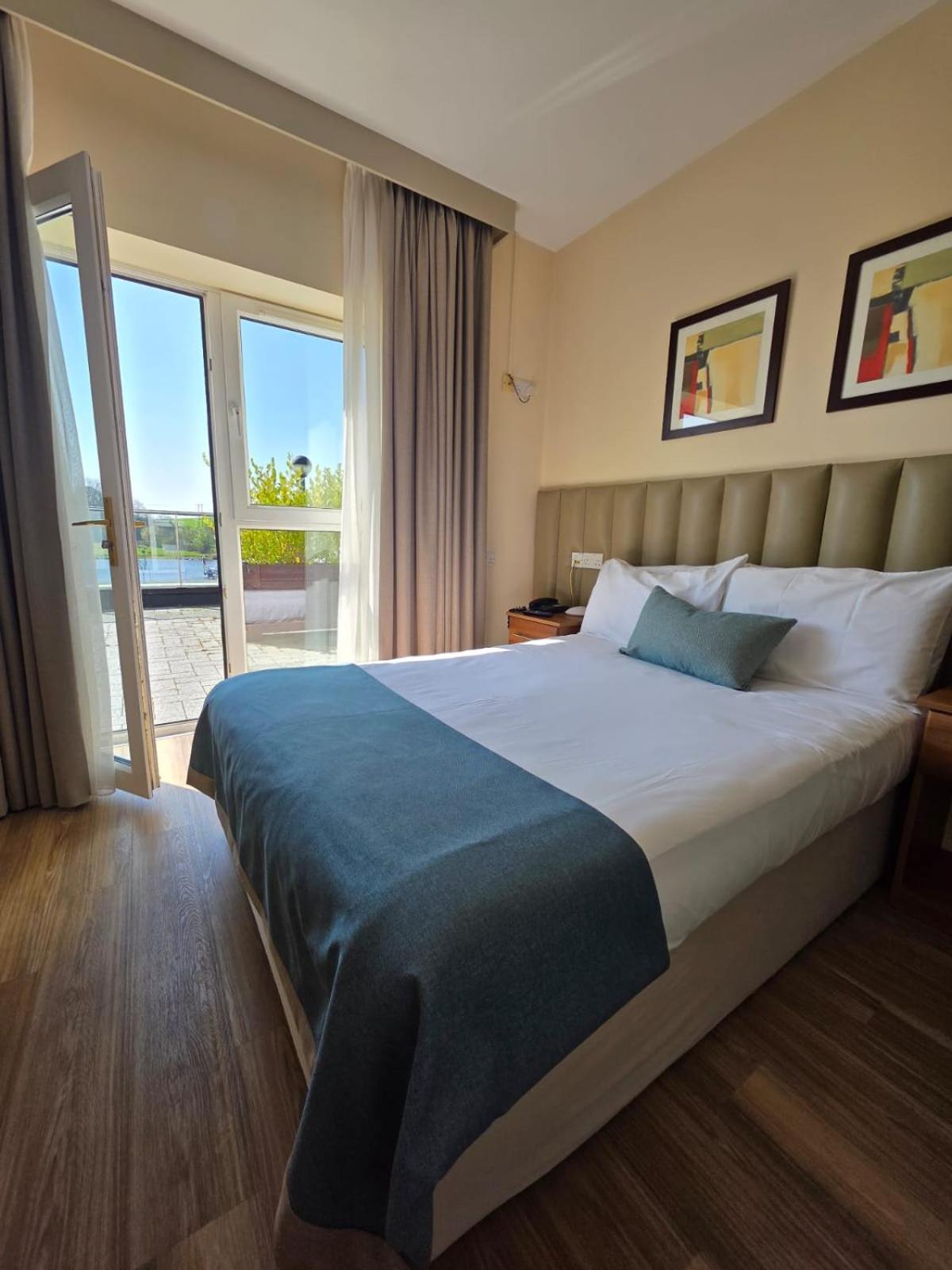 Moycarn Lodge & Marina Ballinasloe Luaran gambar